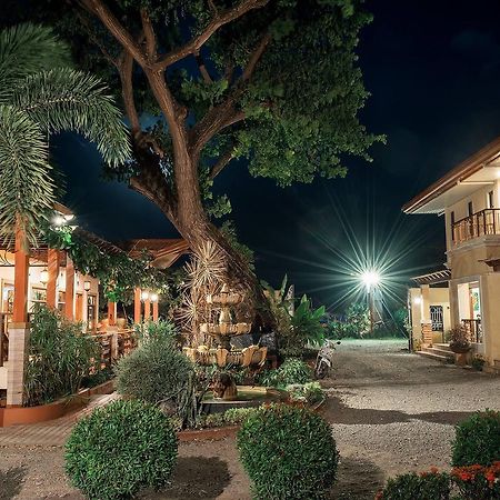 Maruyog'S Ridge Convention Center Hotel Ciudad Quezon Exterior foto